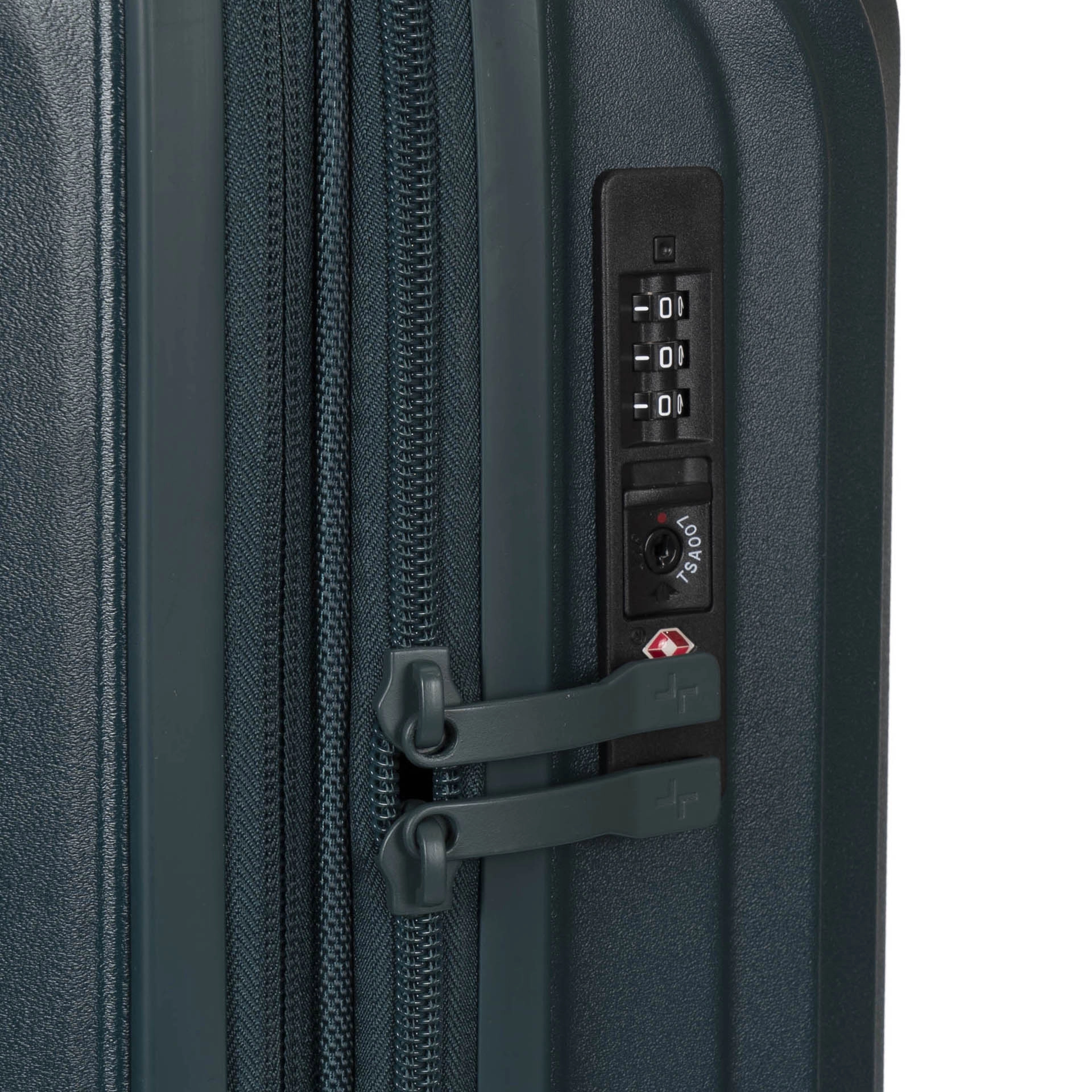 Dune Hardside 21.5in Carry-On Luggage