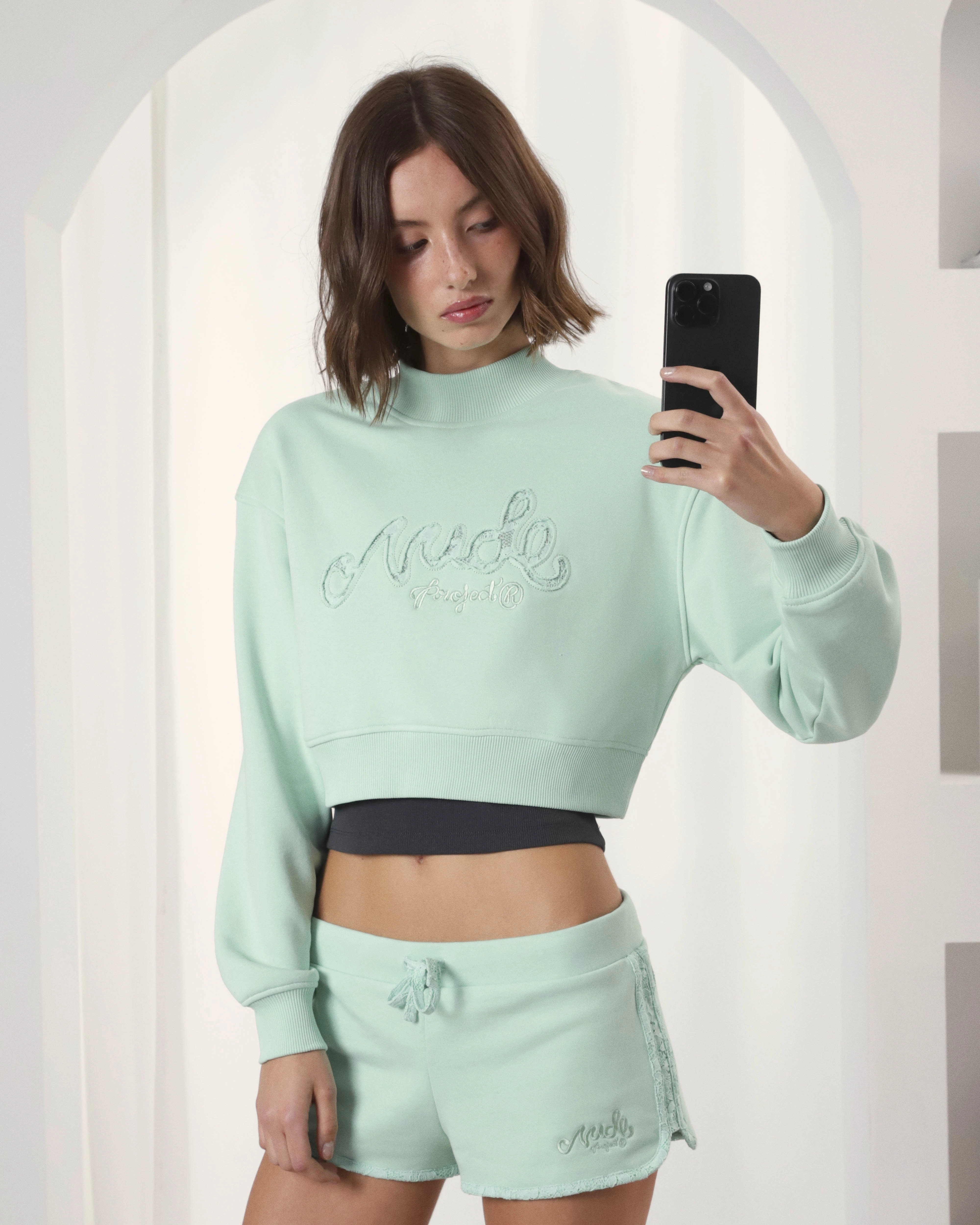 Lacy Cropped Sweatshirt Green