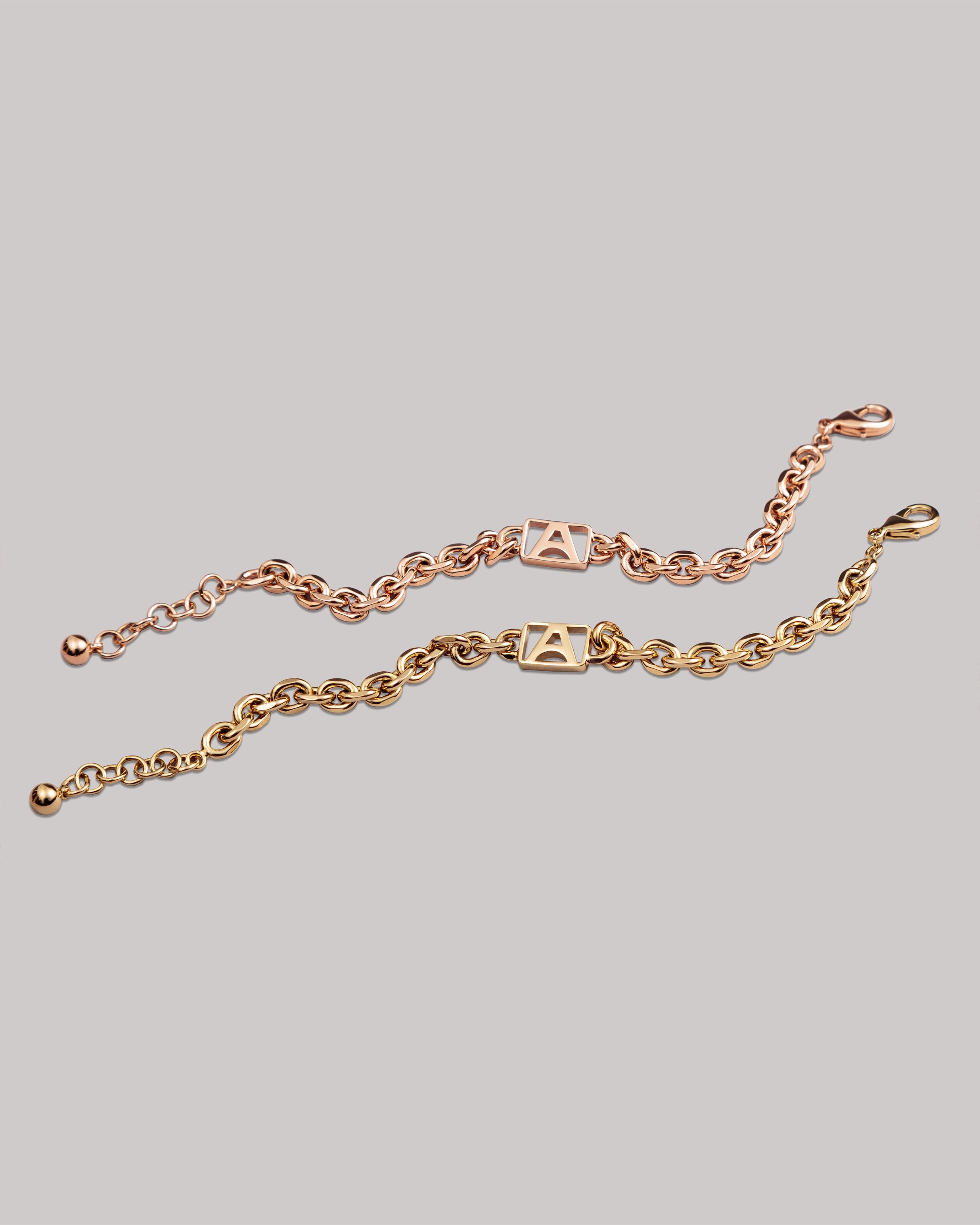 Link & Logo Bracelet™ | Gold