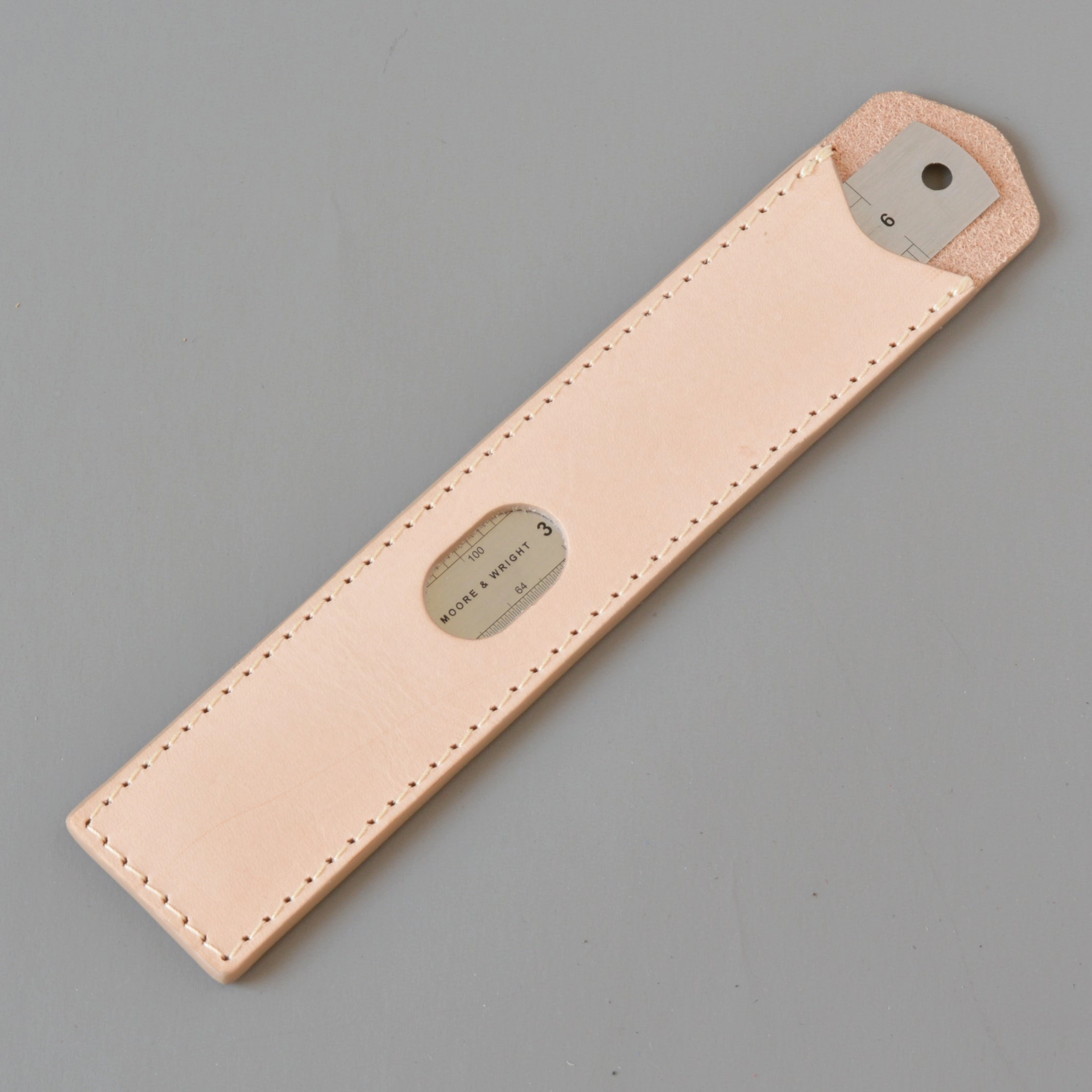 Ruler & Case. Natural