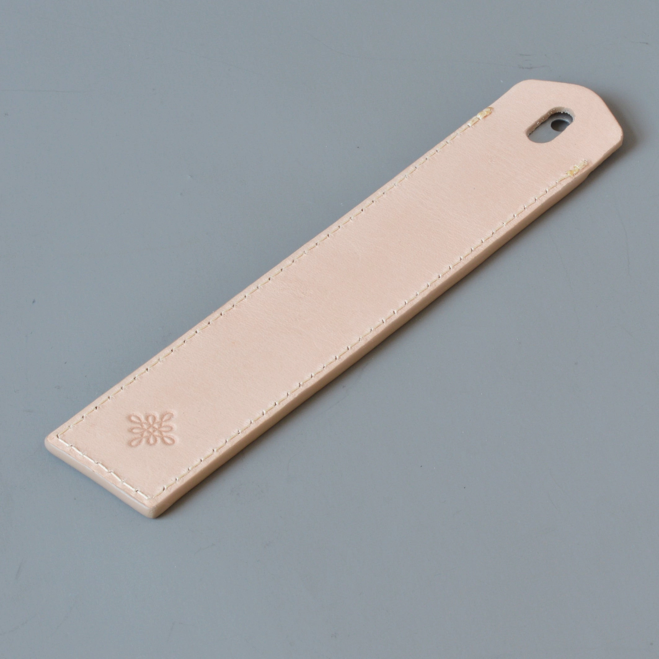 Ruler & Case. Natural