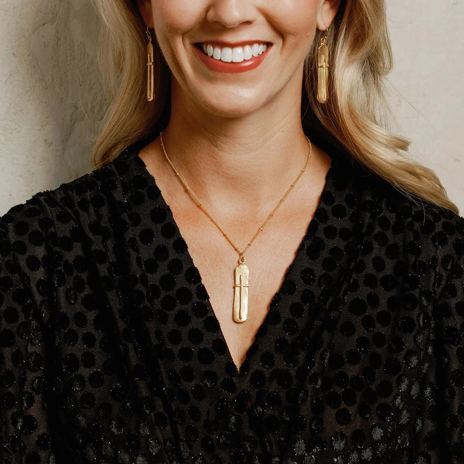 Susan Shaw | Delicate Bar Cross Necklace