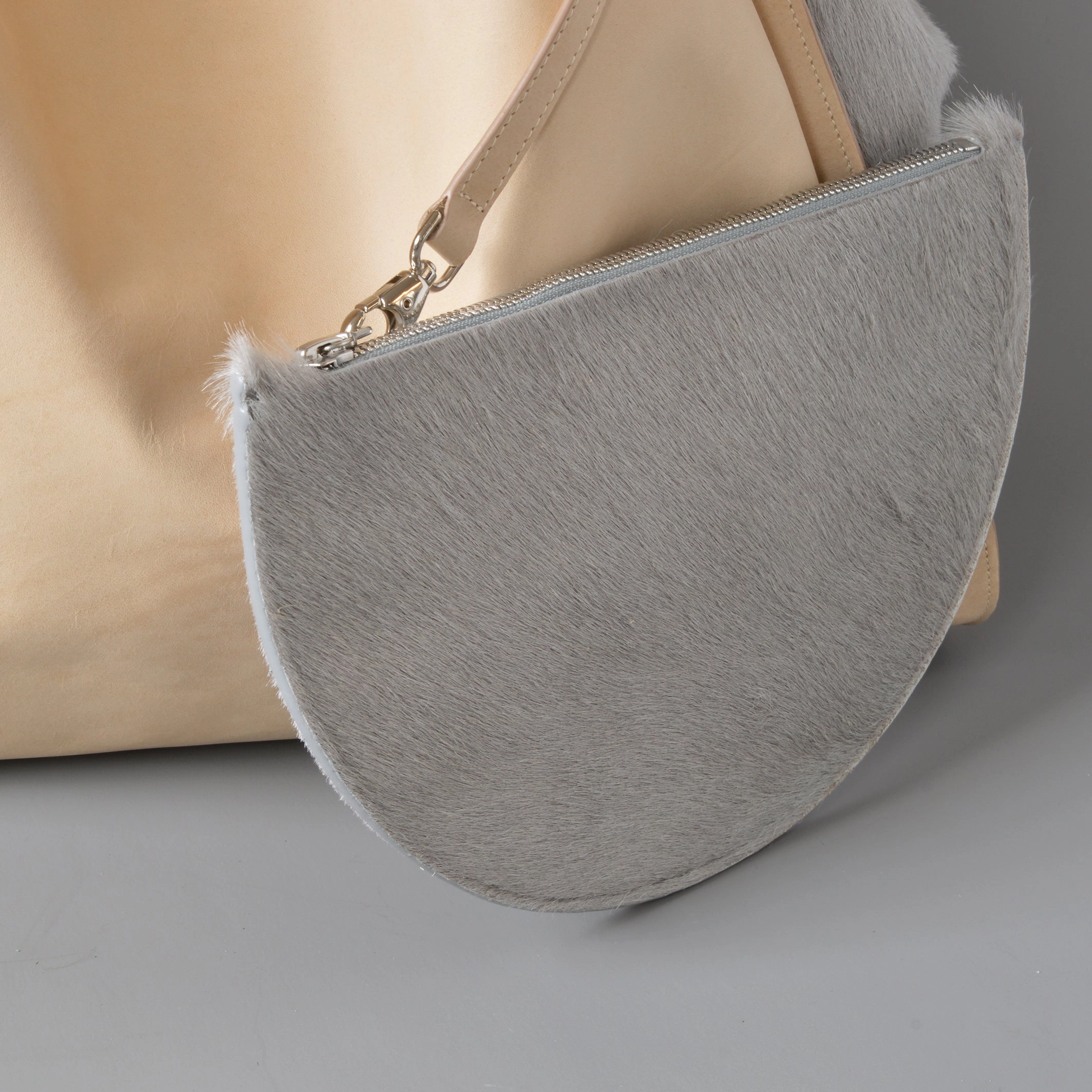 Uma Grey Natural